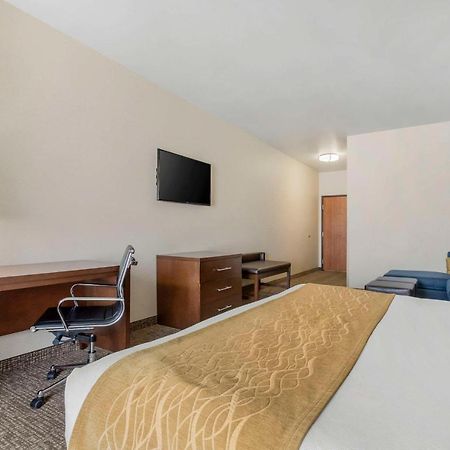 Comfort Inn & Suites Mitchell I-90 Εξωτερικό φωτογραφία