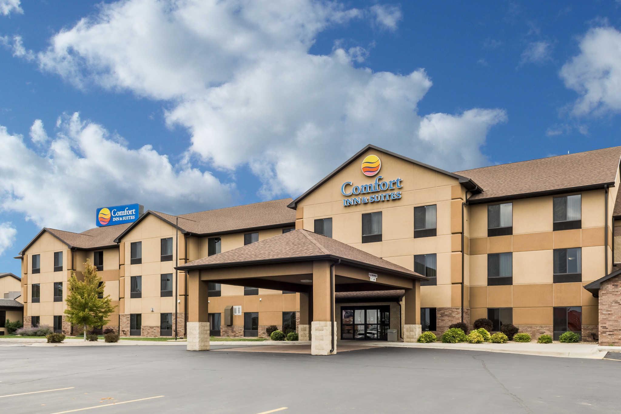 Comfort Inn & Suites Mitchell I-90 Εξωτερικό φωτογραφία