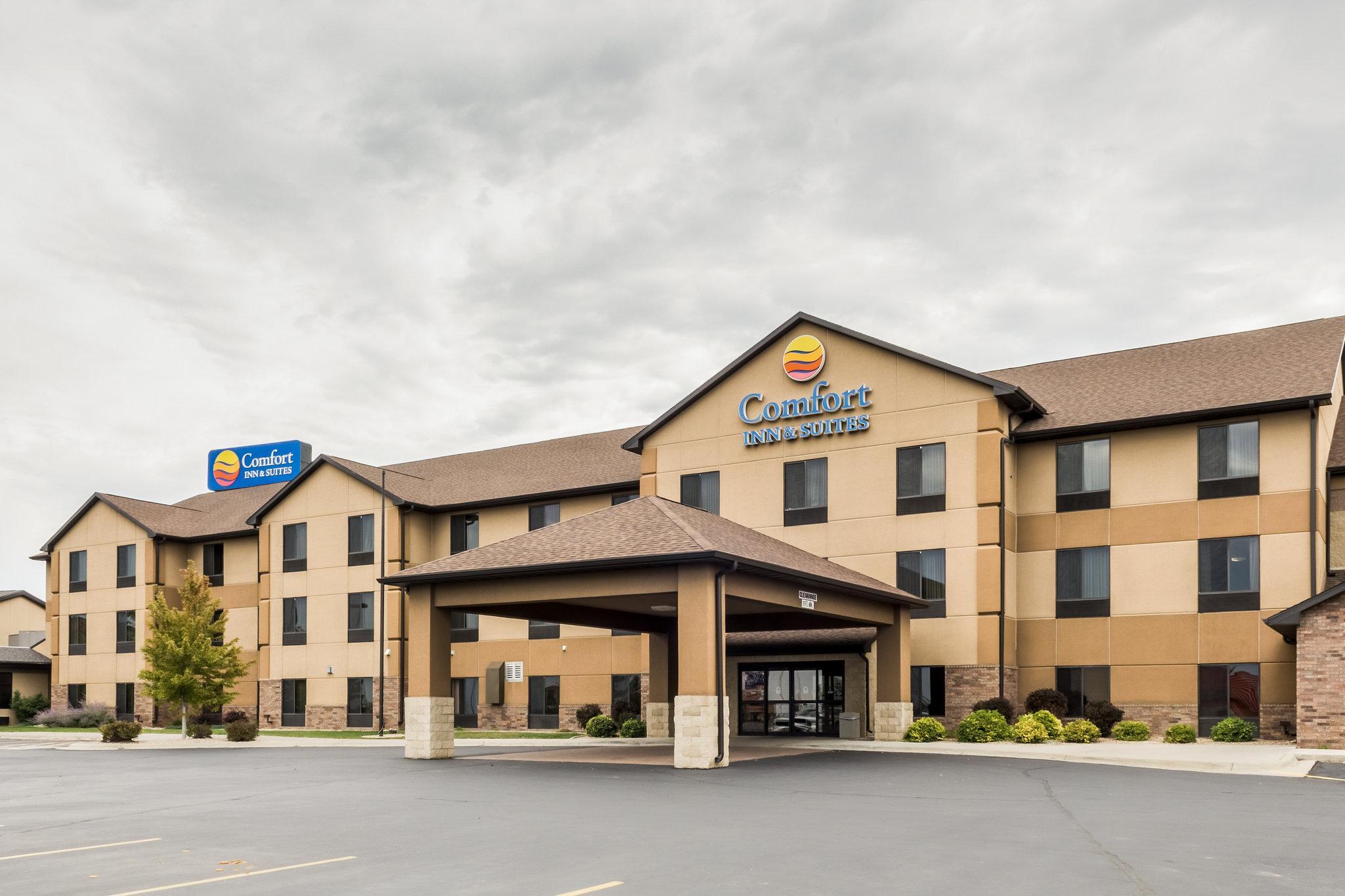 Comfort Inn & Suites Mitchell I-90 Εξωτερικό φωτογραφία